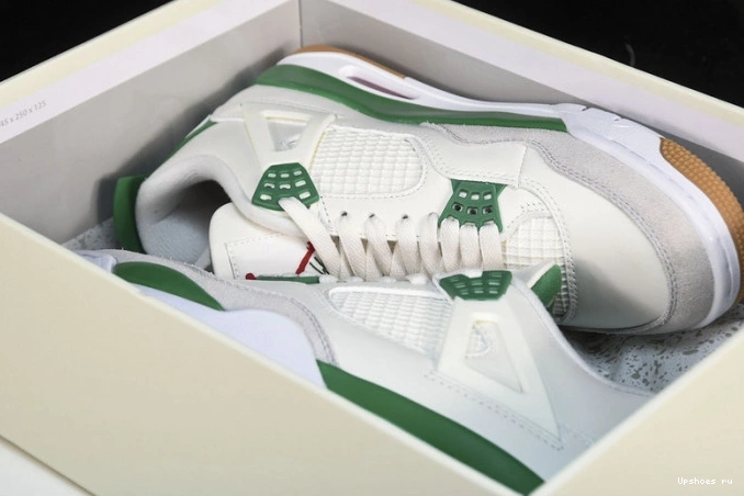 4 Pine DR5415-103 Green SB Jordan Retro    0910